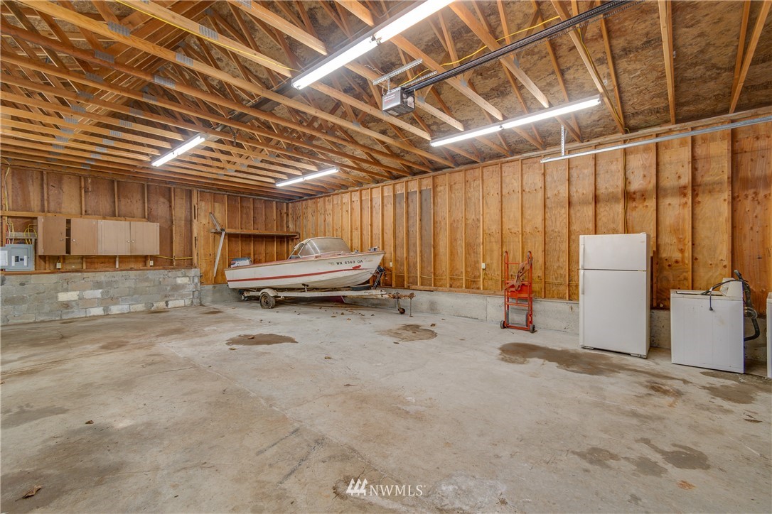 1320 Coal Creek Road Longview, WA 98632 - Photo 25 of 34 a view of a room with wooden walls