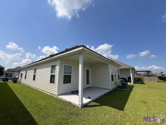 $1,895 | 1255 Drago Drive, Baton Rouge, LA 70820