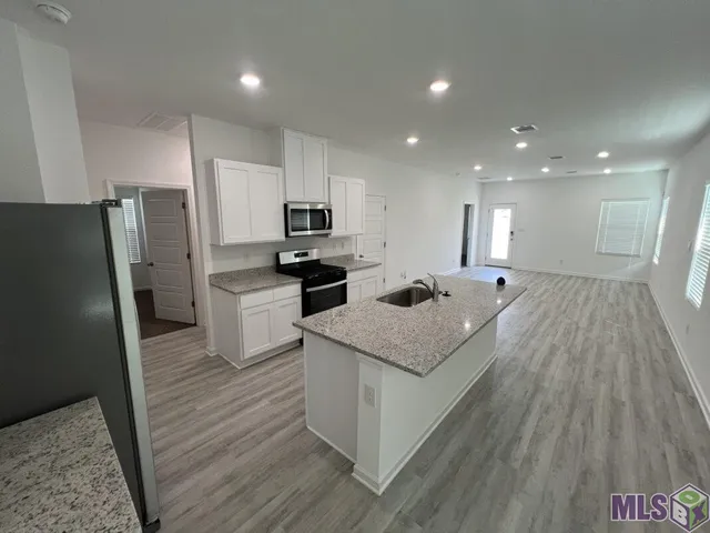 $1,895 | 1255 Drago Drive, Baton Rouge, LA 70820