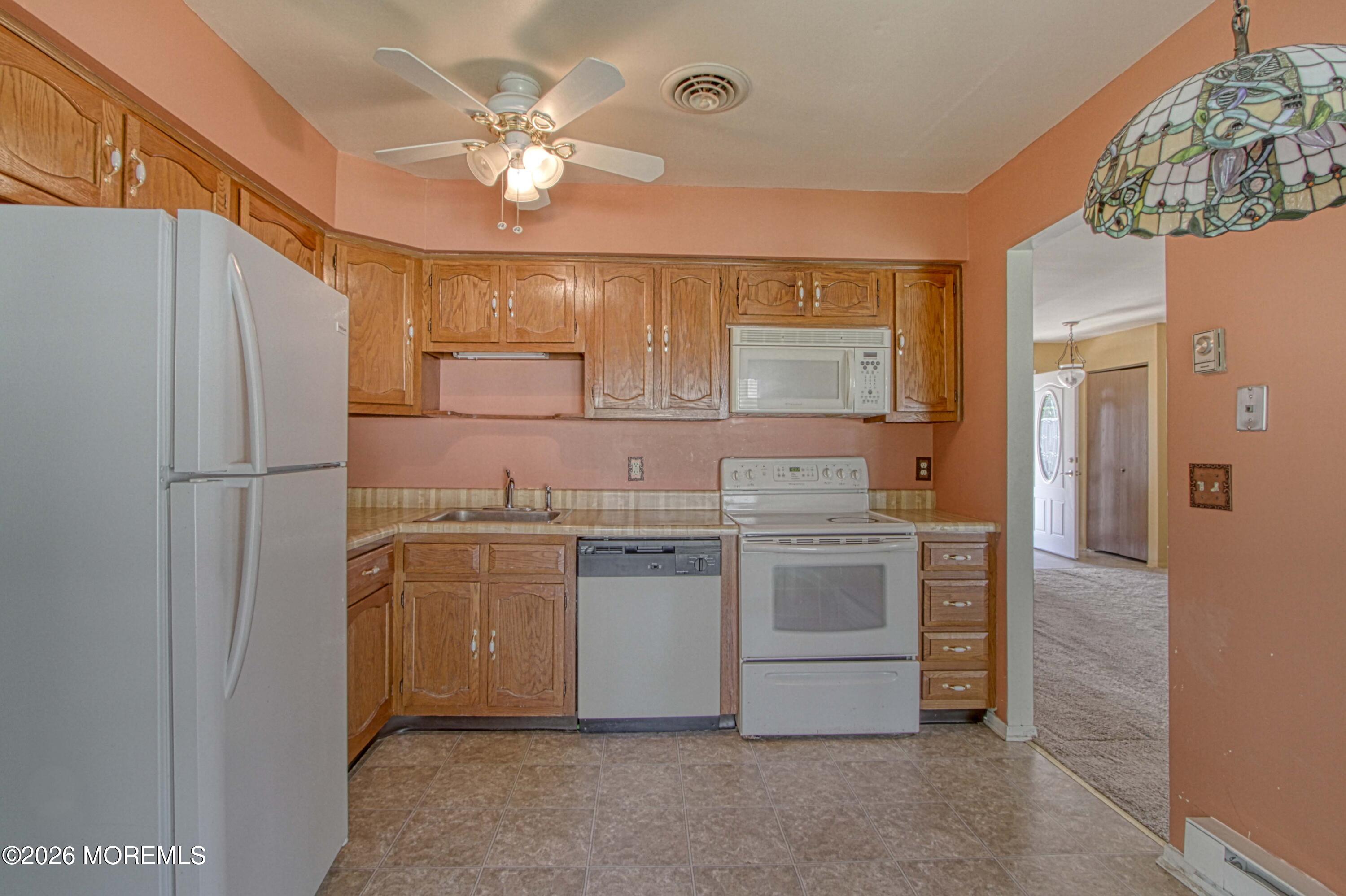 108 Sunset Road Whiting, NJ 08759 - Photo 2 of 27 KItchen