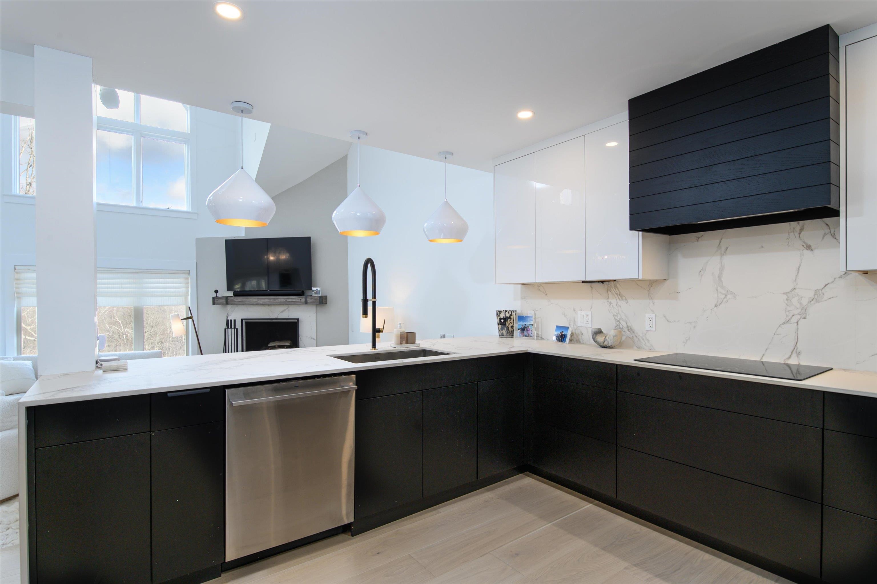 48 Alpine Way, Unit D1 Ludlow, VT 05149 - Photo 8 of 59