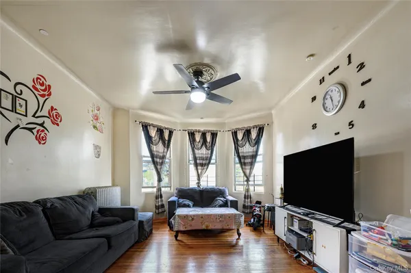 $949,000 | 748 East 225th Street | Wakefield