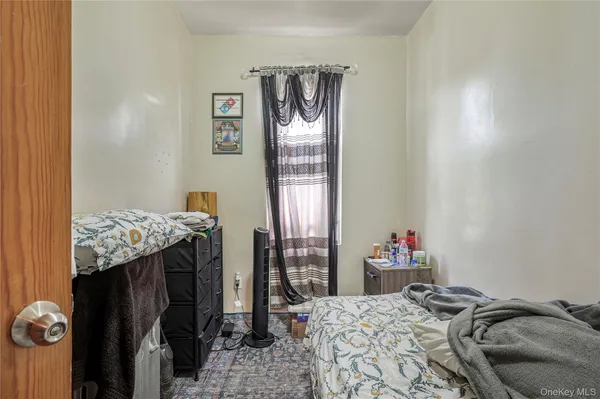 $949,000 | 748 East 225th Street | Wakefield