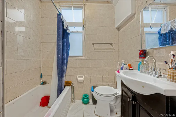 $949,000 | 748 East 225th Street | Wakefield