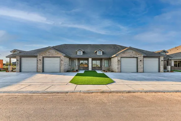 $1,450 | 1018 North 7th Street, Wolfforth, TX 79382