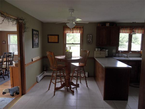 29 Harvest Road, Unit 29 Uxbridge, MA 01569 - Photo 6 of 22 Gallery Image 6