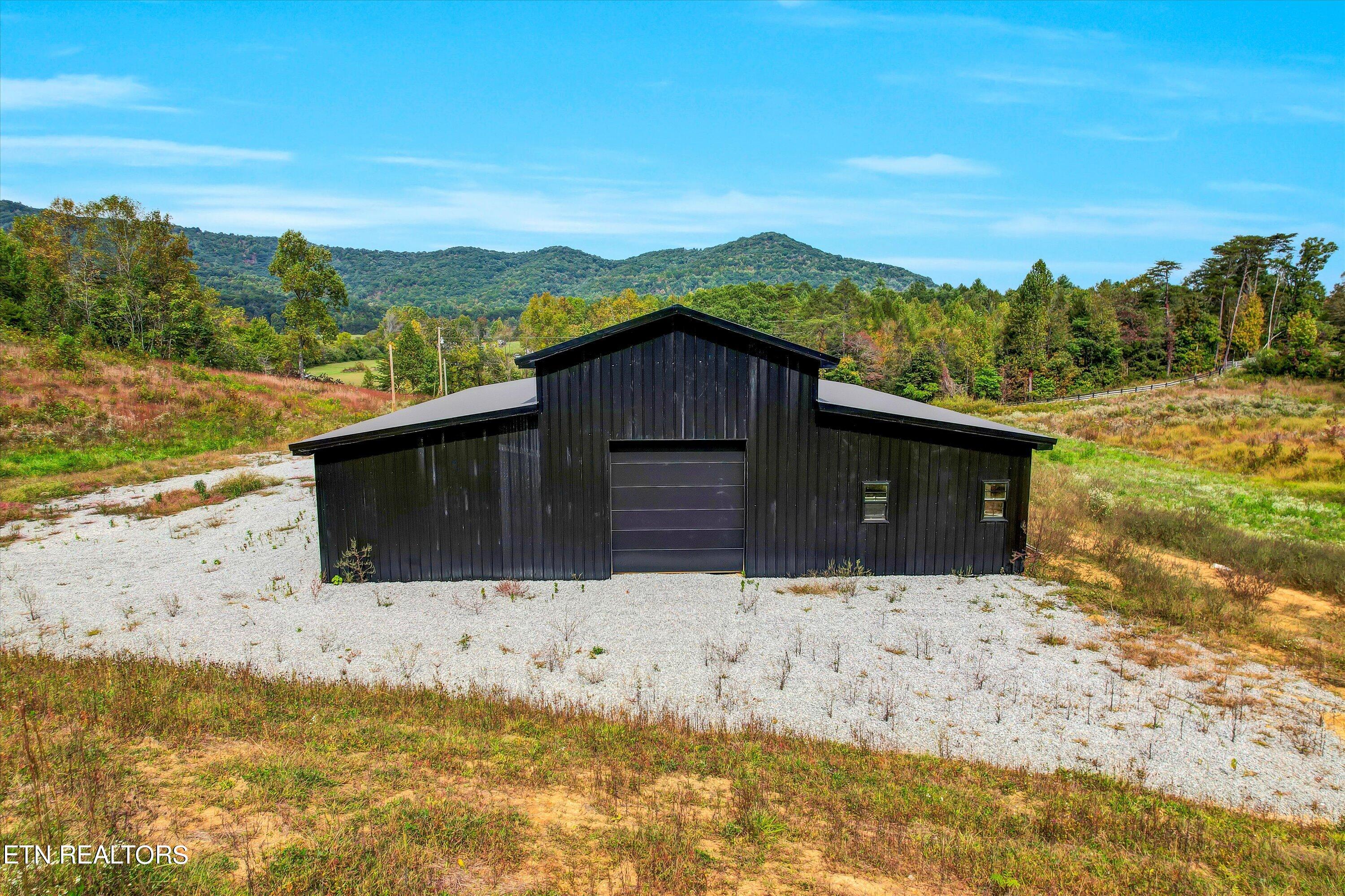 148 Herbert Shannon Road Sunbright, TN 37872 - Photo 13 of 34 13-148 Herbert Shannon Rd-13