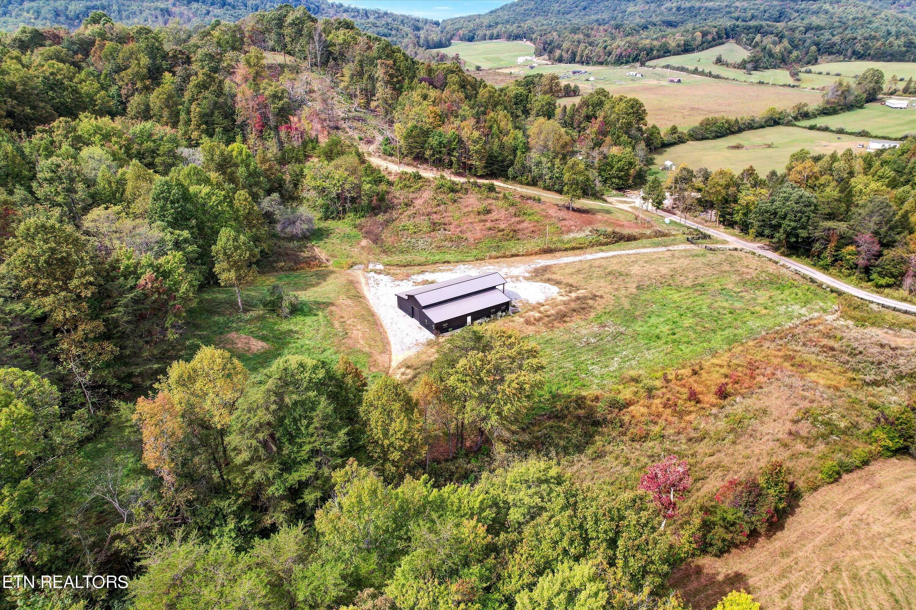 148 Herbert Shannon Road Sunbright, TN 37872 - Photo 21 of 34 21-148 Herbert Shannon Rd-21