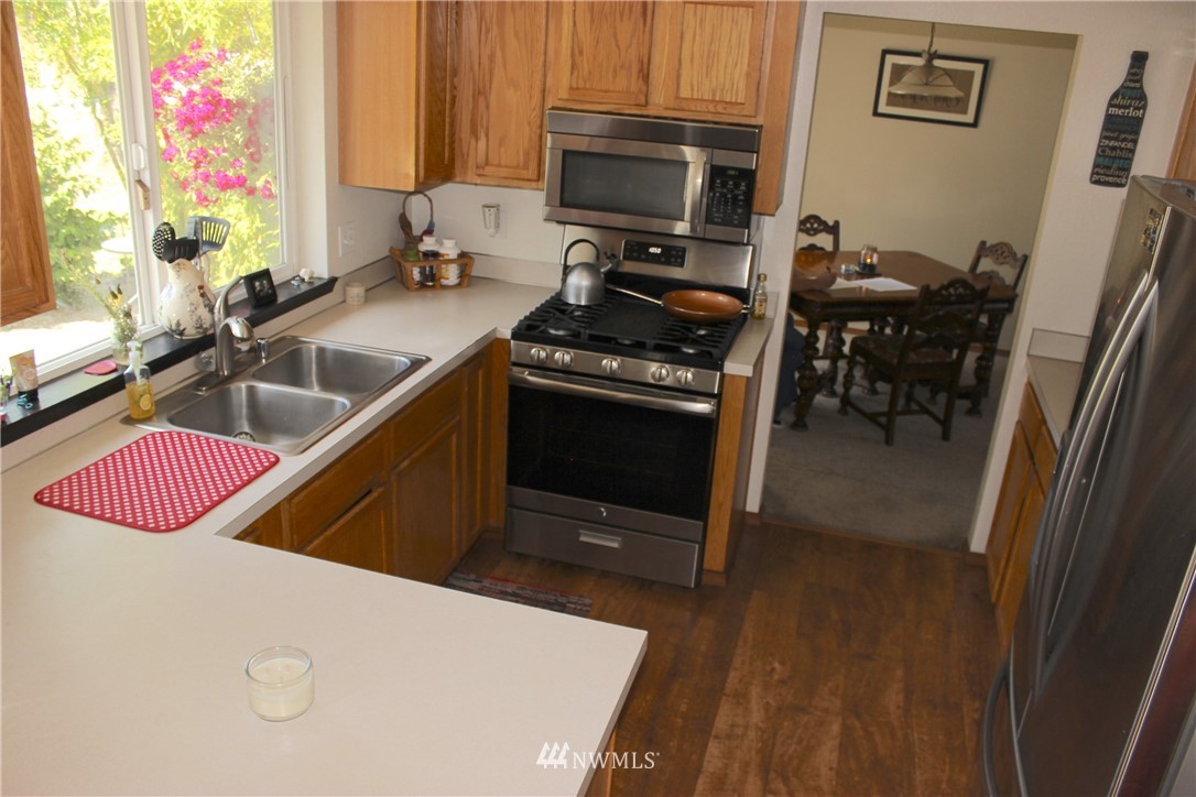 5937 185th Avenue Southwest Rochester, WA 98579 - Photo 11 of 25