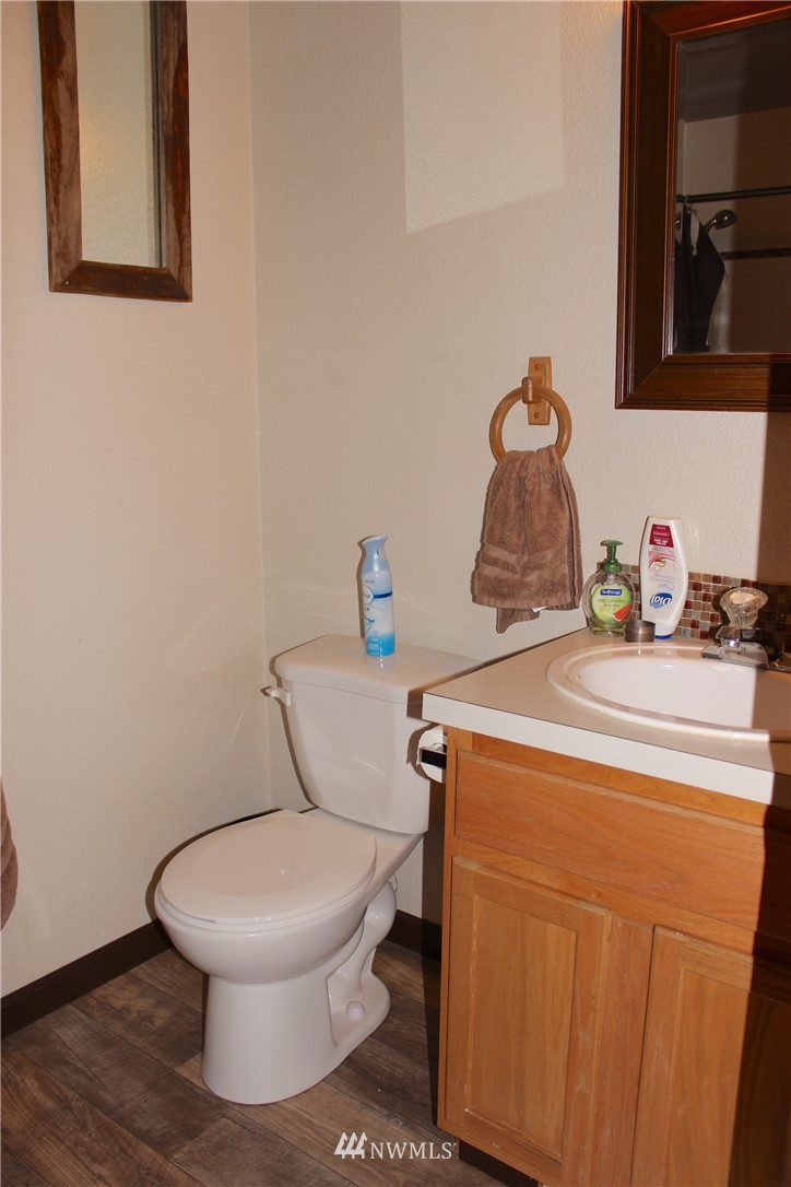 5937 185th Avenue Southwest Rochester, WA 98579 - Photo 17 of 25