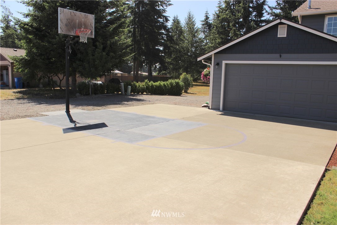 5937 185th Avenue Southwest Rochester, WA 98579 - Photo 4 of 25