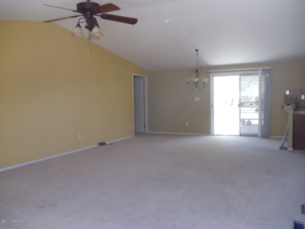 4525 East Trotter Road Tucson, AZ 85739 - Photo 4 of 8 Gallery Image 4
