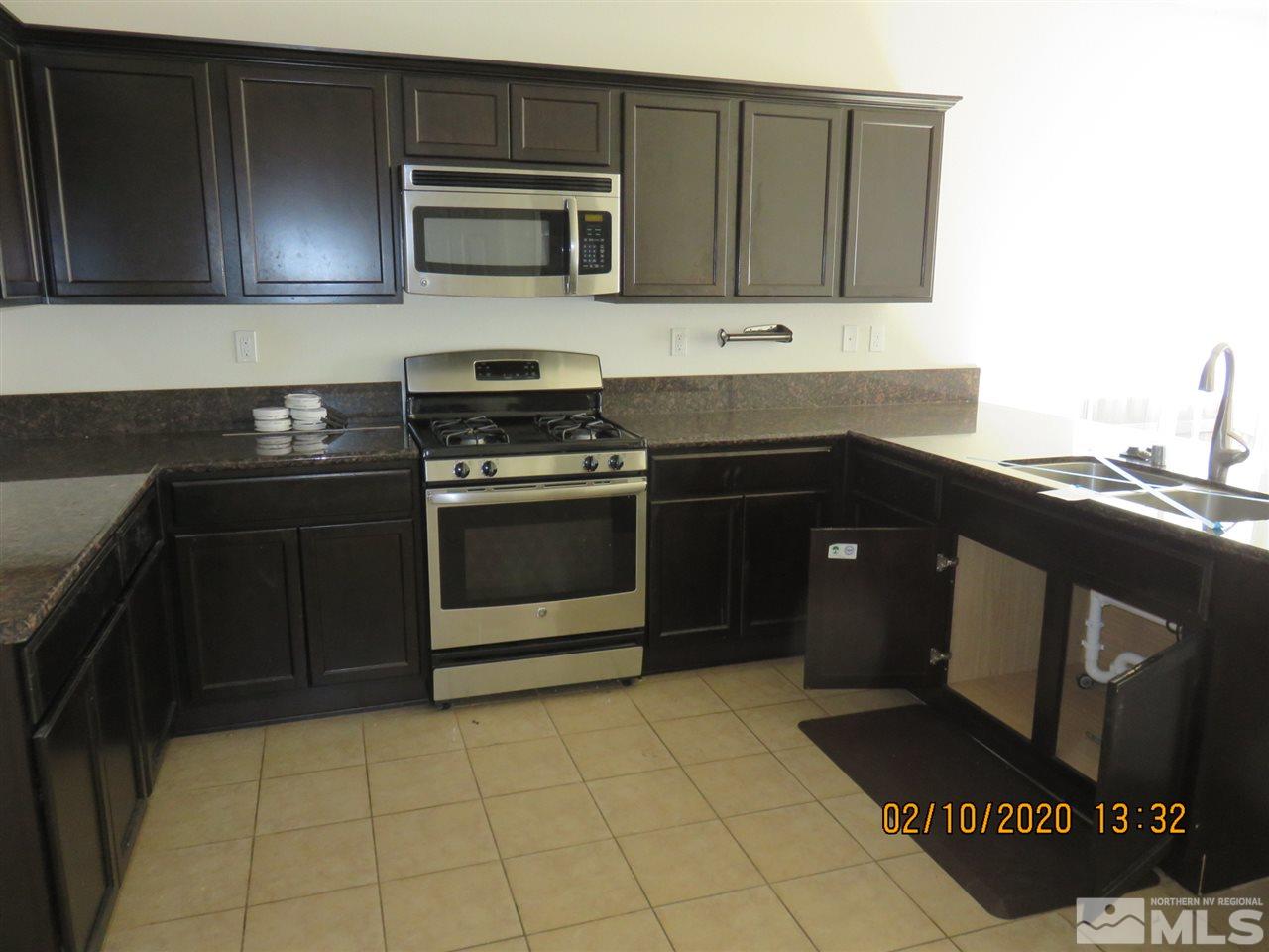 1375 Softwood Circle Reno, NV 89506 - Photo 4 of 10 Photo 4