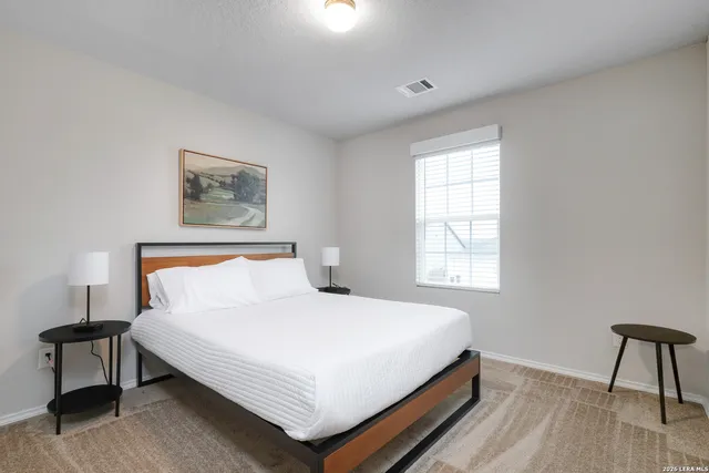 $3,250 | 31562 Acacia Vista, Bulverde, TX 78163