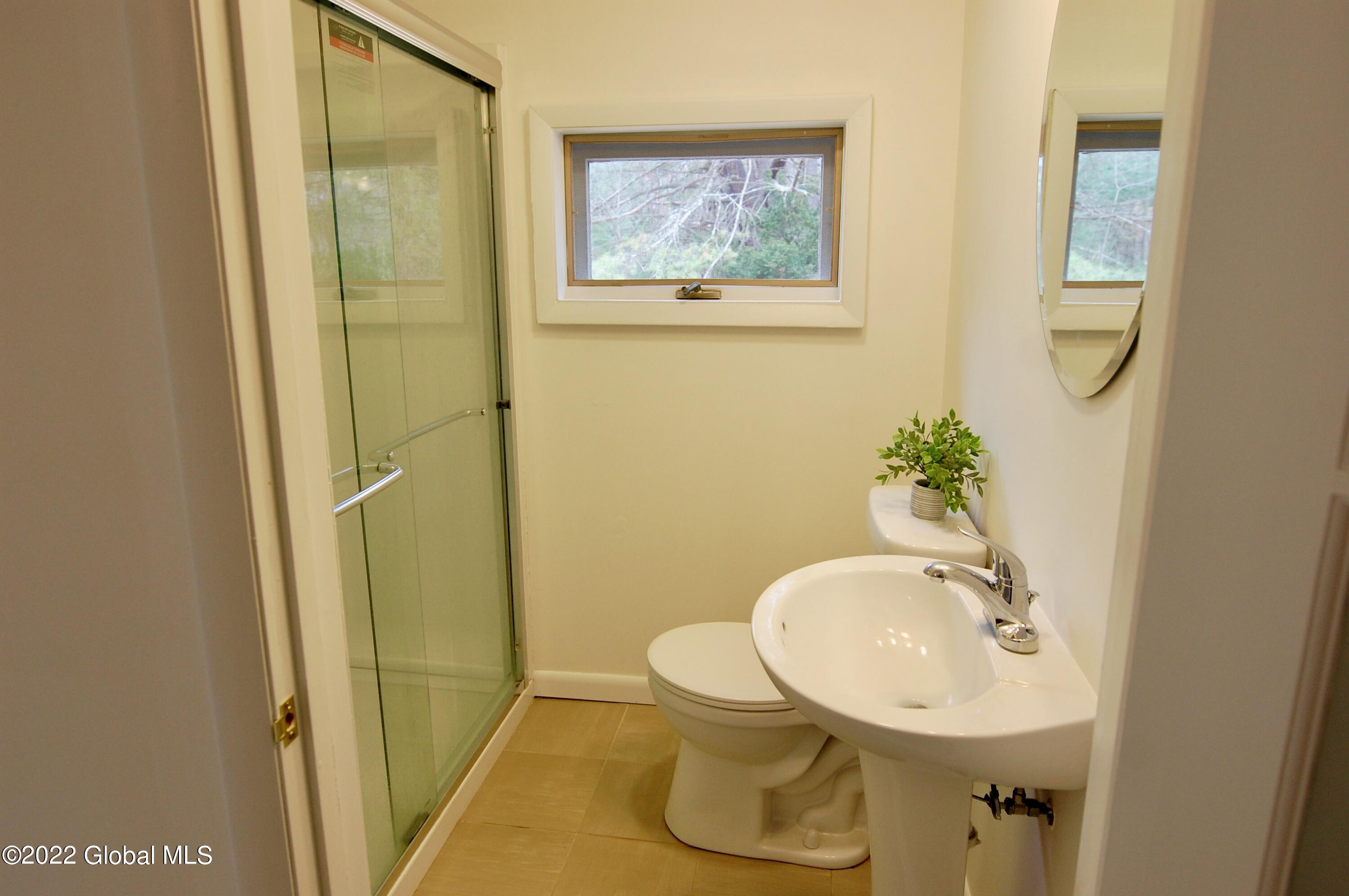 34 Smith Bridge Road Saratoga Springs, NY 12866 - Photo 25 of 38 34MasterBath2