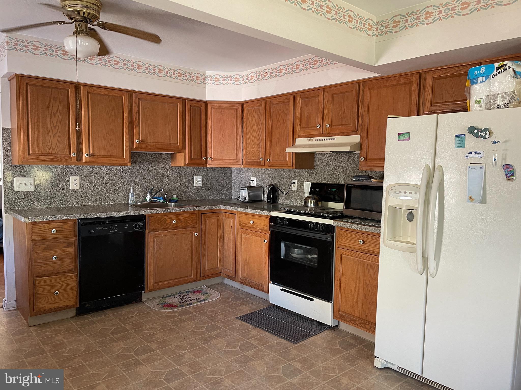 67 Stanford Road Cherry Hill, NJ 08034 - Photo 3 of 13