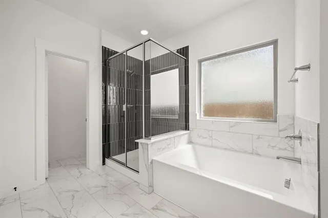 $489,990 | 2409 Rams Horn Drive, Waxahachie, TX 75167