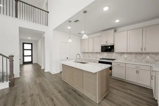 $489,990 | 2409 Rams Horn Drive, Waxahachie, TX 75167