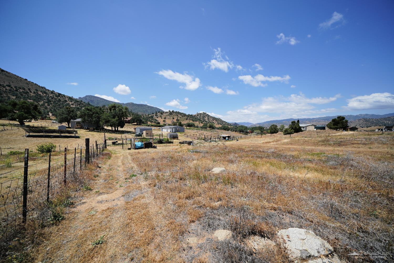 13557 Oak Valley Road Caliente, CA 93518 - Photo 26 of 49 Gallery Image 26