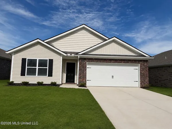 $298,990 | 49 Thorn Tree Street, Byhalia, MS 38611