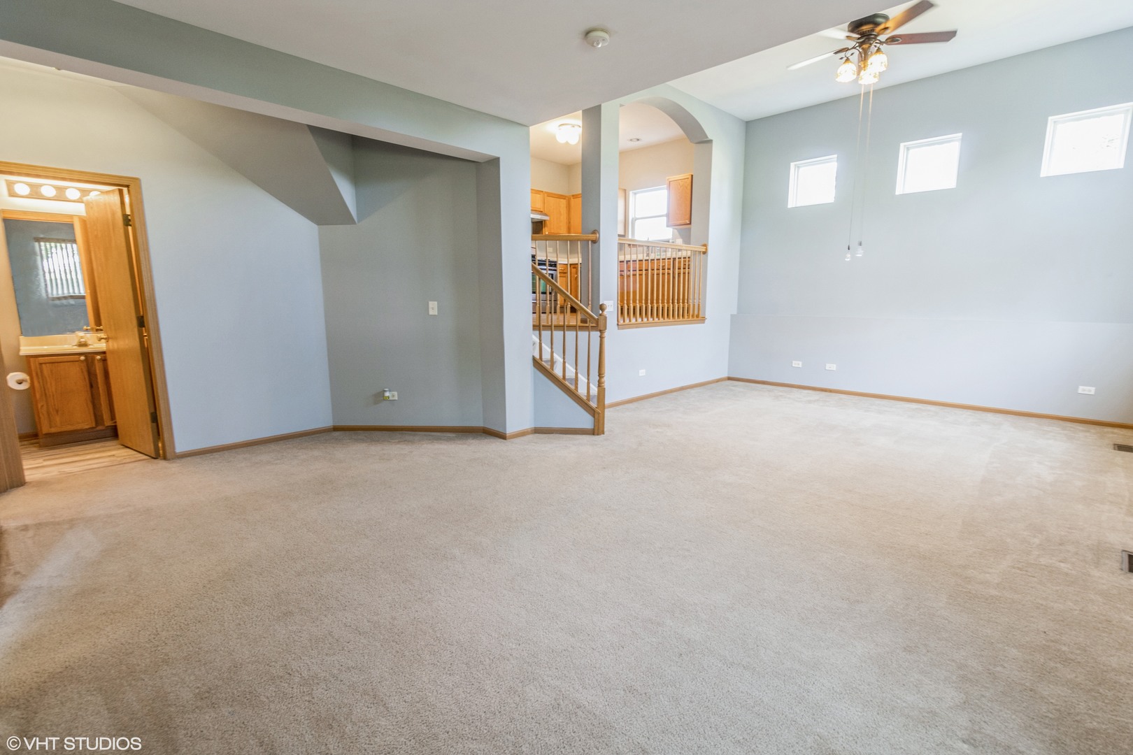 425 Claire Avenue Romeoville, IL 60446 - Photo 4 of 12