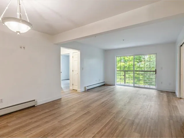 $355,000 | 301 Hildred Drive, Burlington, VT 05401