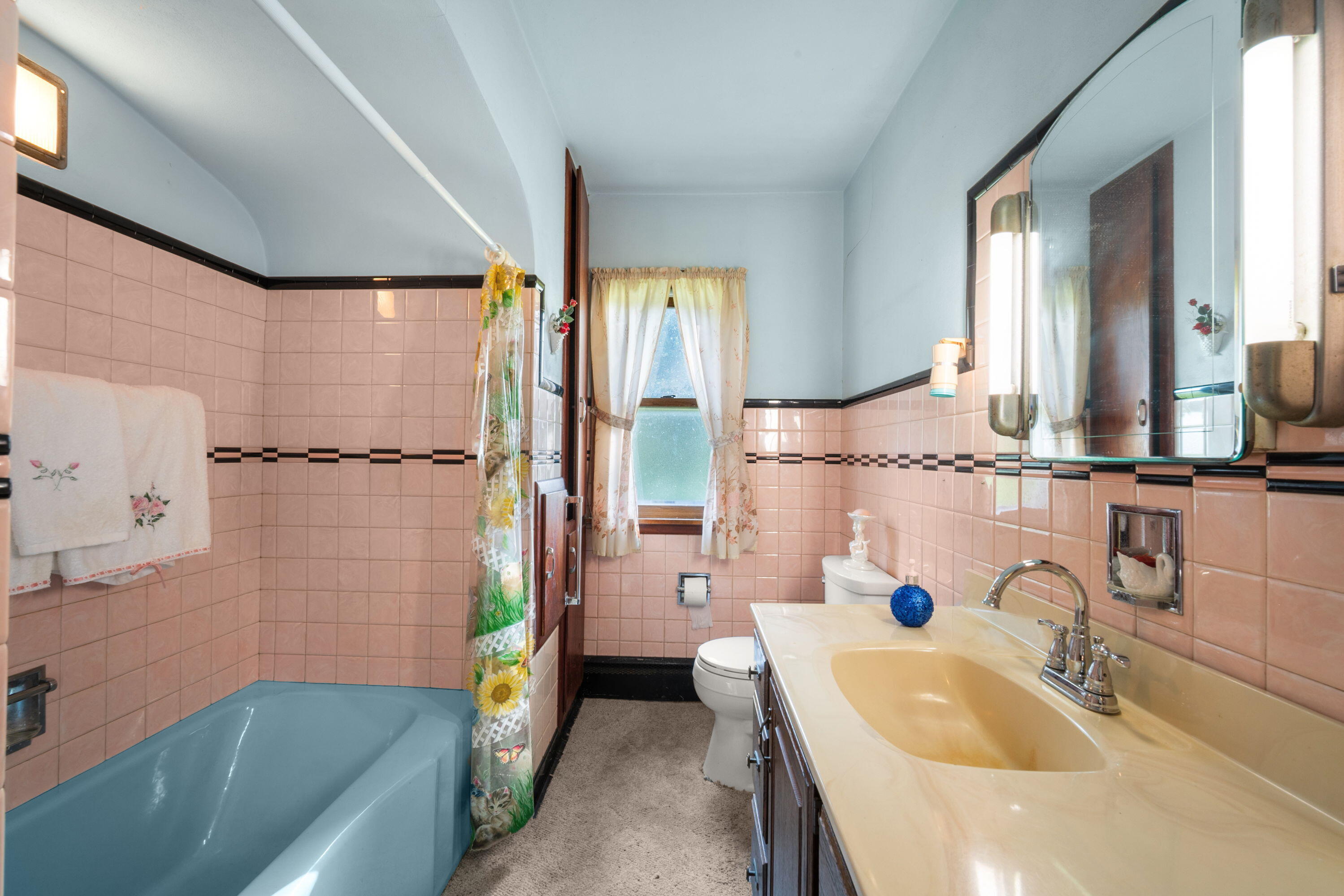 6882 County Highway West Addison, WI 53002 - Photo 13 of 26 Full Bath