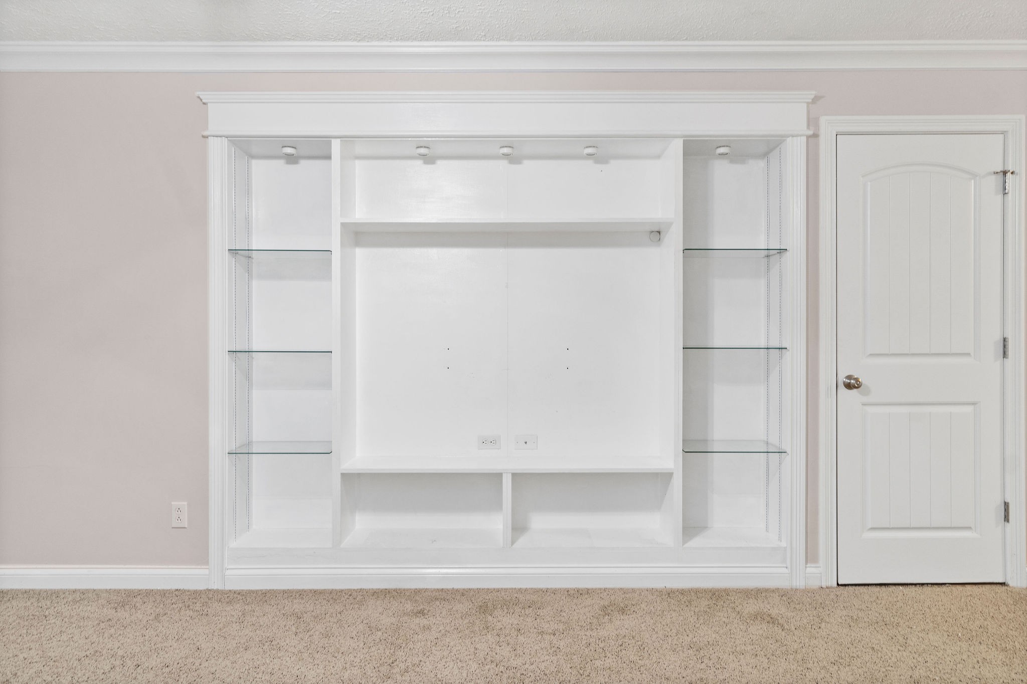 140 Batson Road Cunningham, TN 37052 - Photo 13 of 18 a view of an empty walk in closet