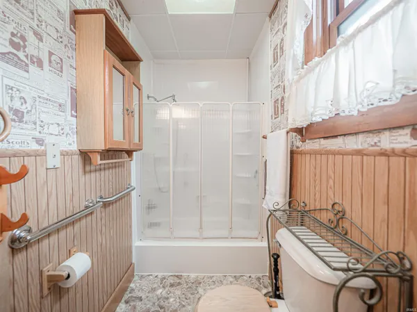 $199,900 | 226 Freeman Lane, New Harmony, IN 47631