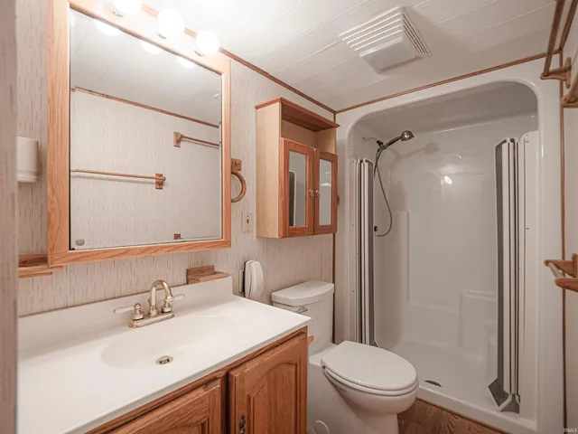 $239,900 | 226 Freeman Lane, New Harmony, IN 47631