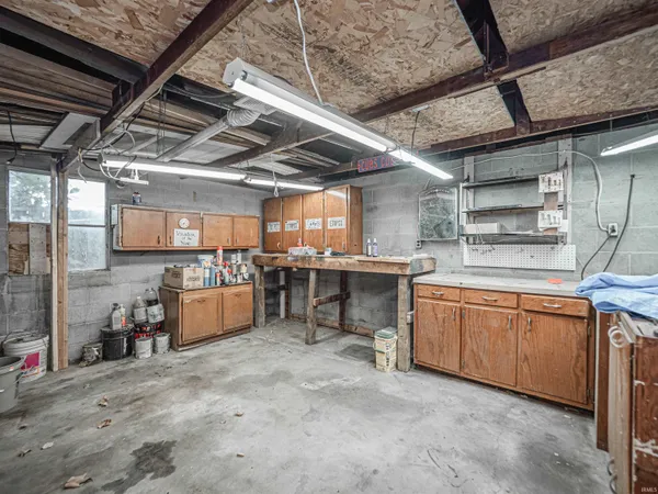 $199,900 | 226 Freeman Lane, New Harmony, IN 47631