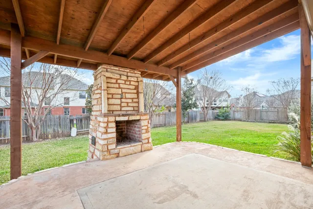 a view of a porch with a backyard