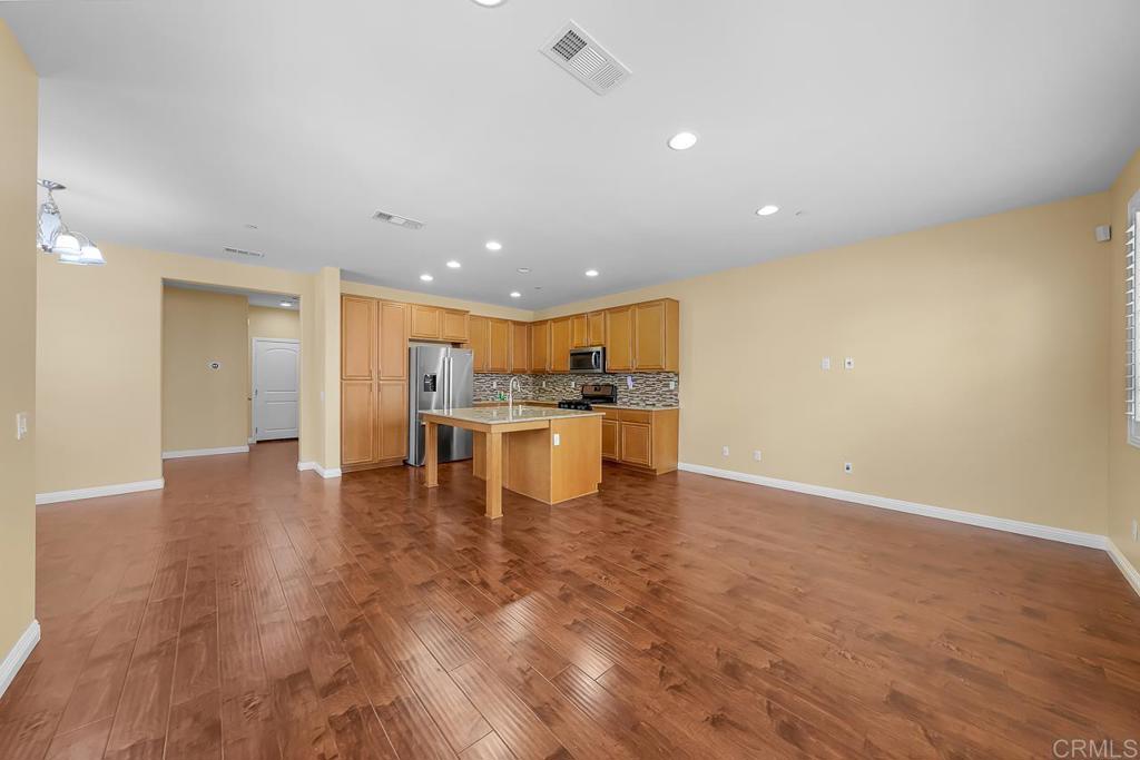1217 Cathedral Oaks Road Chula Vista, CA 91913 - Photo 4 of 29
