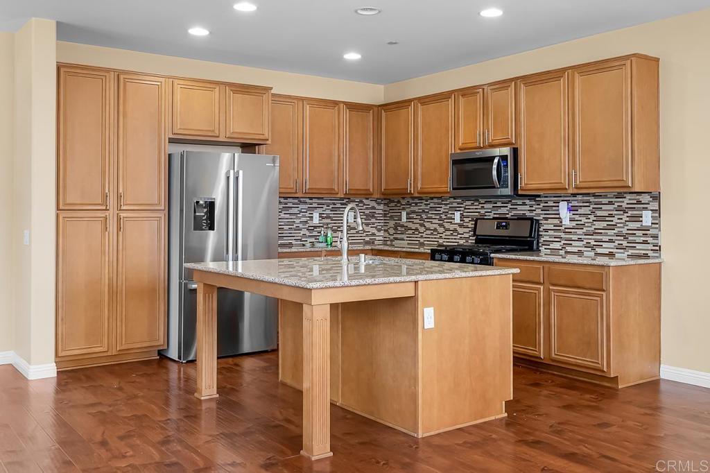 1217 Cathedral Oaks Road Chula Vista, CA 91913 - Photo 5 of 29