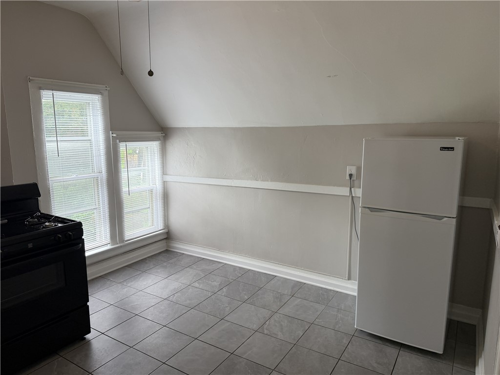 60 Rowley Street, Unit 2 Rochester, NY 14607 - Photo 9 of 14 Gallery Image 9