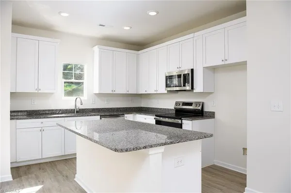 $1,695 | 711 Fairview Street, Unit A, High Point, NC 27260