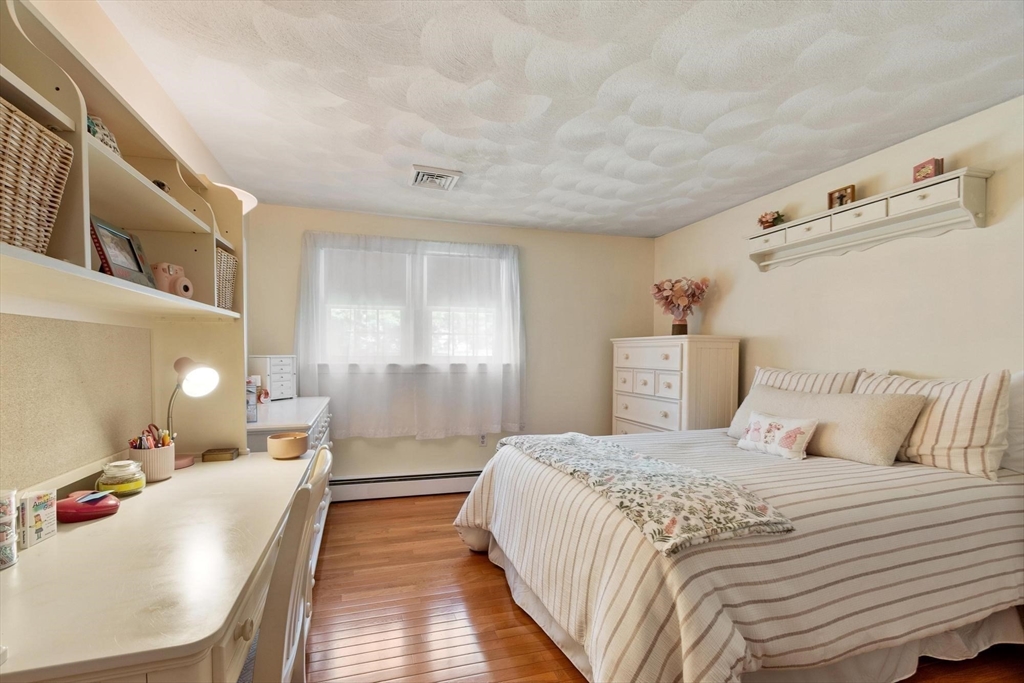 22 Northgate Road Tewksbury, MA 01876 - Photo 21 of 41 Gallery Image 21