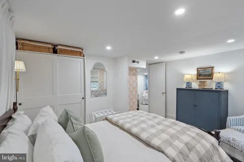 $825,000 | 4301 Agnew Avenue, Alexandria, VA 22309