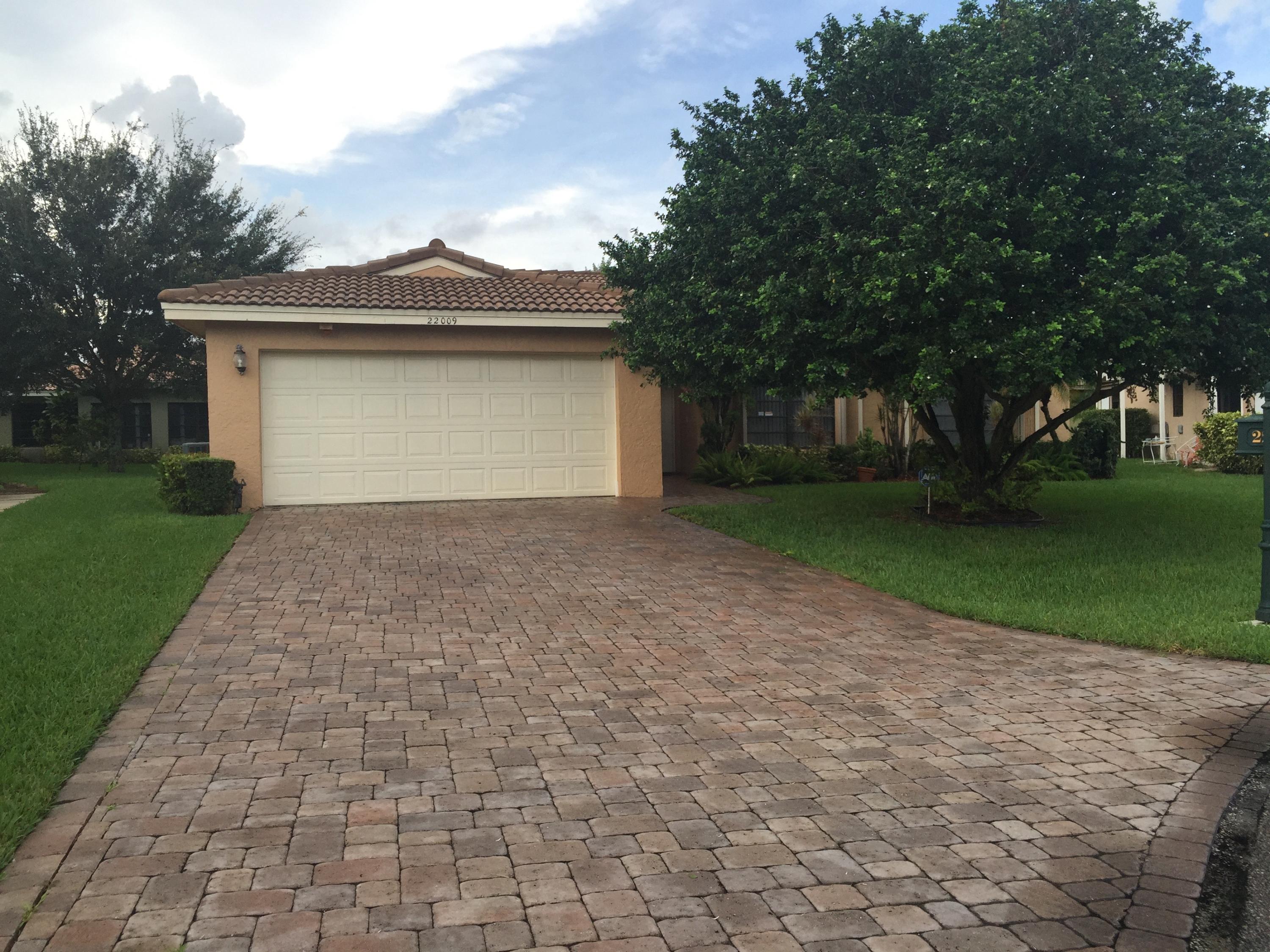 22009 Colony Drive Boca Raton, FL 33433 - Photo 1 of 14 IMG_1404