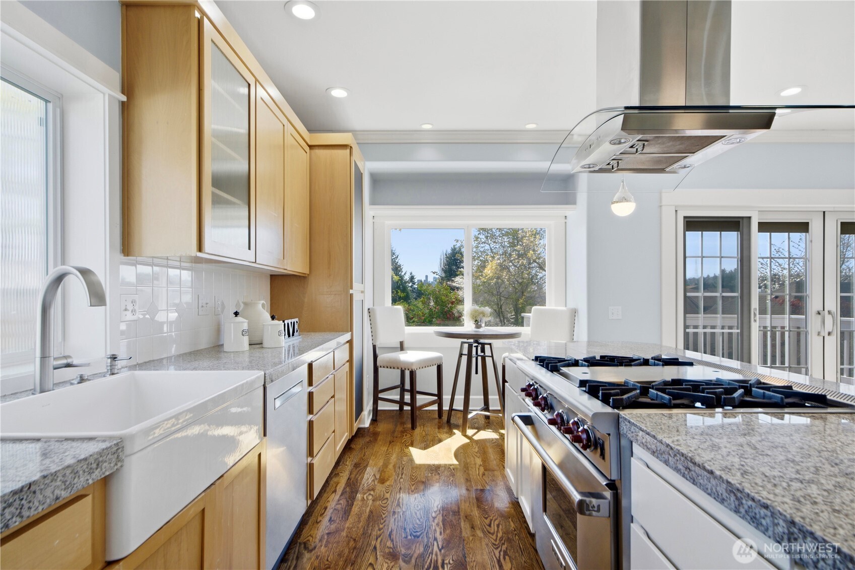 2313 North 39th Street Seattle, WA 98103 - Photo 12 of 34