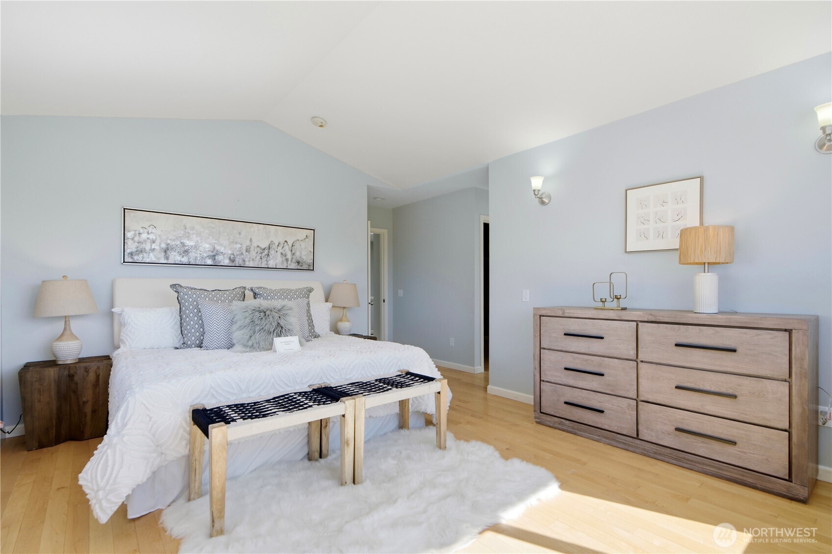2313 North 39th Street Seattle, WA 98103 - Photo 16 of 34