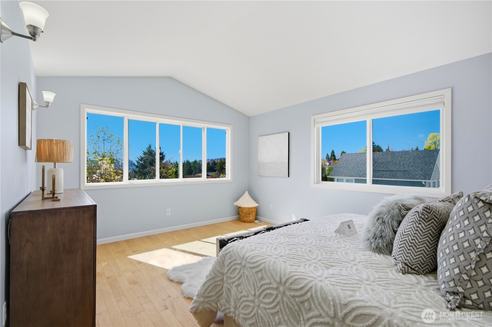 2313 North 39th Street Seattle, WA 98103 - Photo 20 of 34