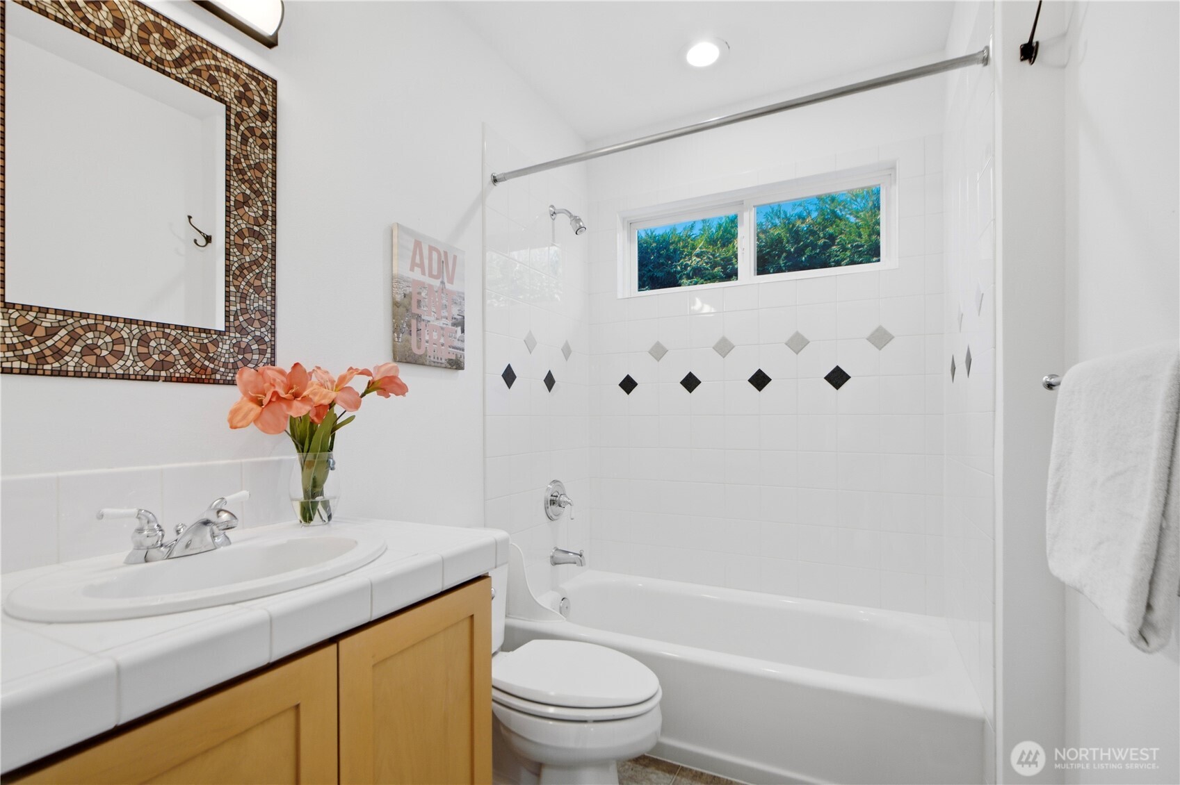 2313 North 39th Street Seattle, WA 98103 - Photo 24 of 34