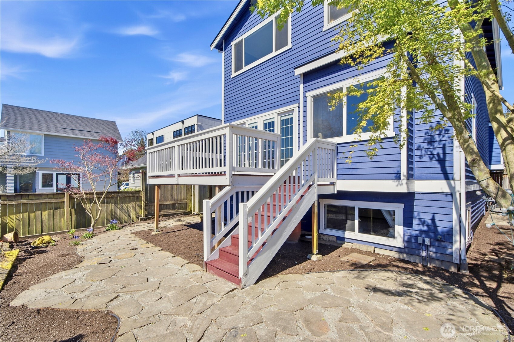 2313 North 39th Street Seattle, WA 98103 - Photo 30 of 34