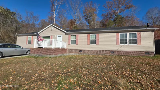 $309,000 | 236 Loggers Lane, Clinton, TN 37716