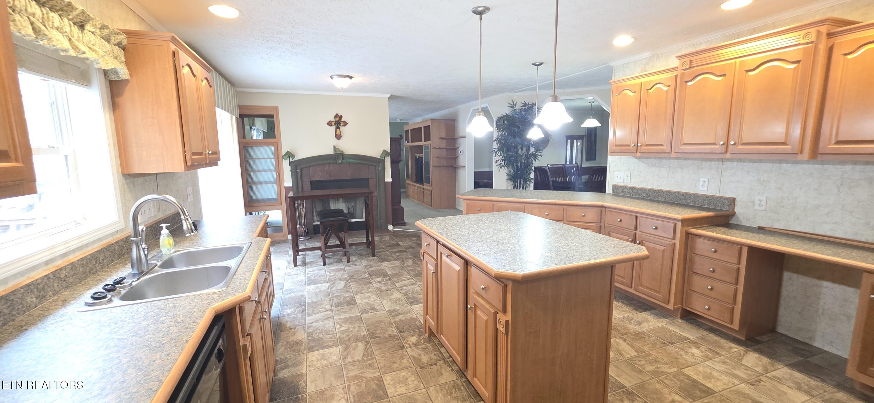 236 Loggers Lane Clinton, TN 37716 - Photo 13 of 47 1000005935