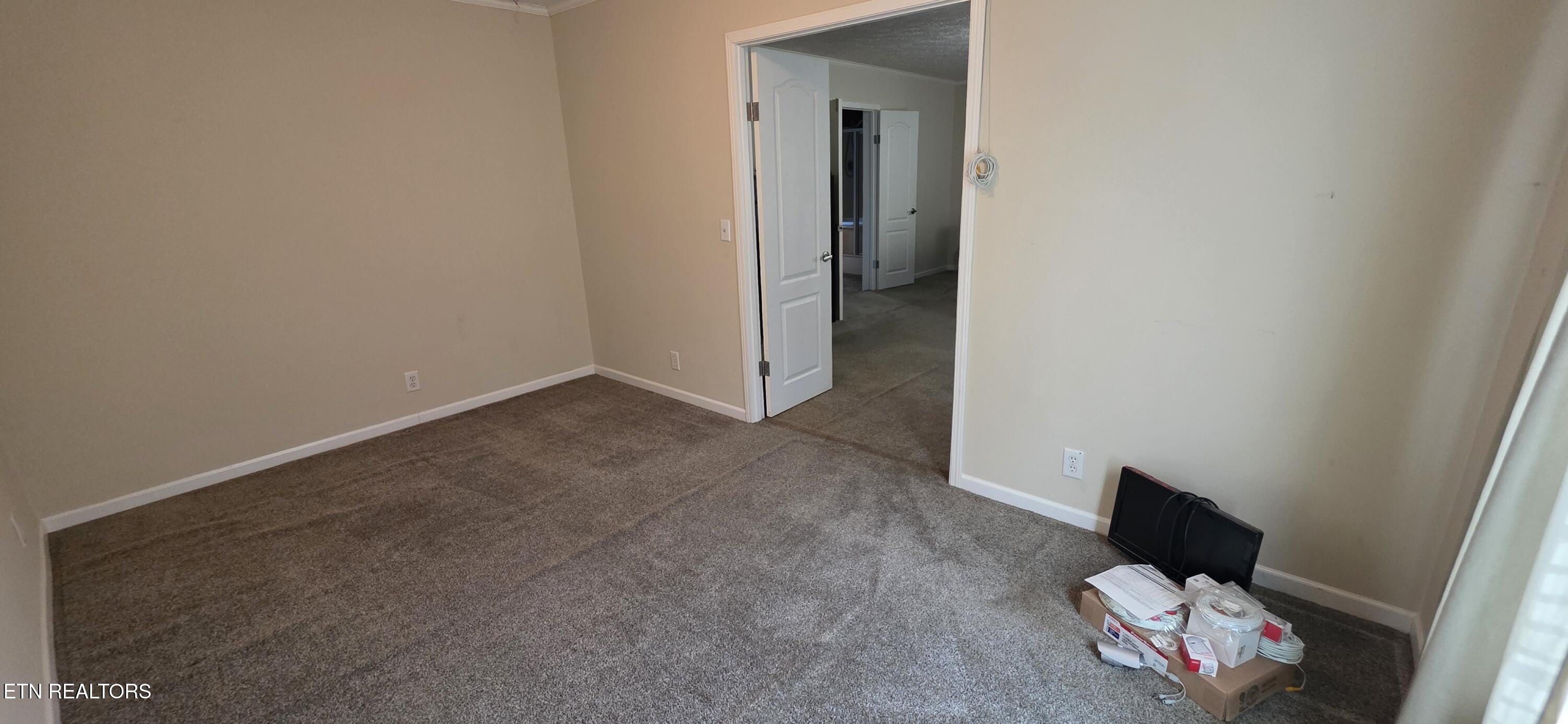 236 Loggers Lane Clinton, TN 37716 - Photo 36 of 47 1000005925