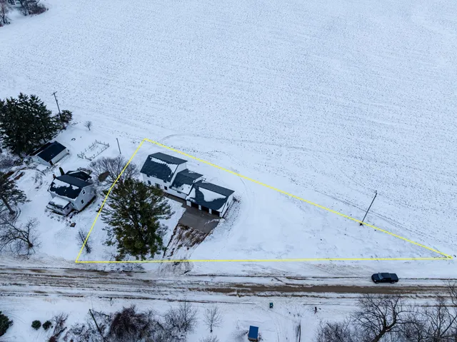 $399,900 | 16935 Juniper Drive, Conklin, MI 49403