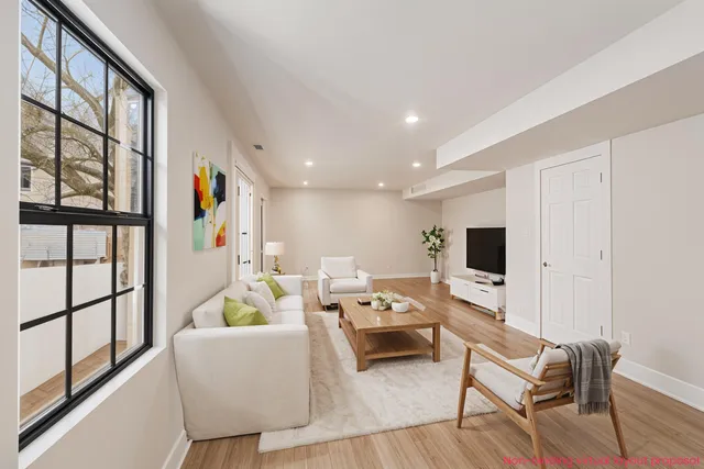 $399,900 | 16935 Juniper Drive, Conklin, MI 49403