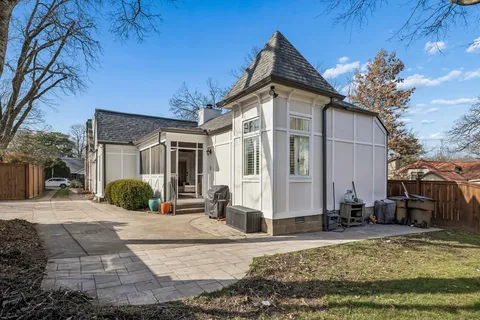 $1,399,000 | 2708 Natchez Trace, Nashville, TN 37212